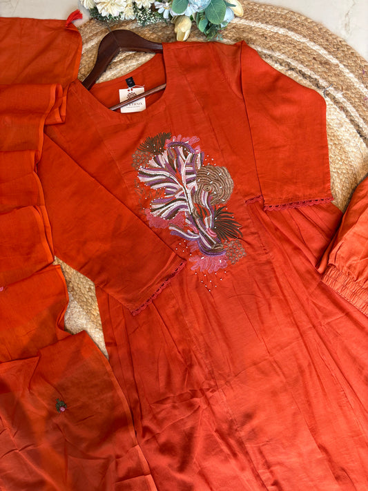 Premium Quality Pure Mul Cotton  Embroidered Anarkali Kurti Pant Dupatta Set With Mul Cotton Lining Inside.