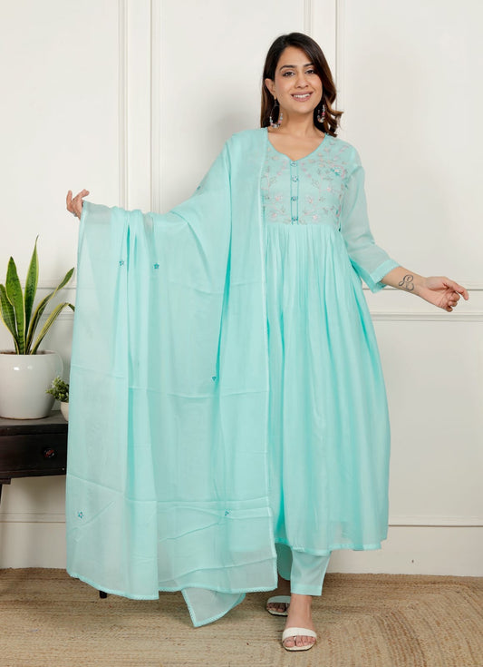 Premium Quality Embroidered Mul-Cotton Anarkali Pant Dupatta Set With Lining Inside.
