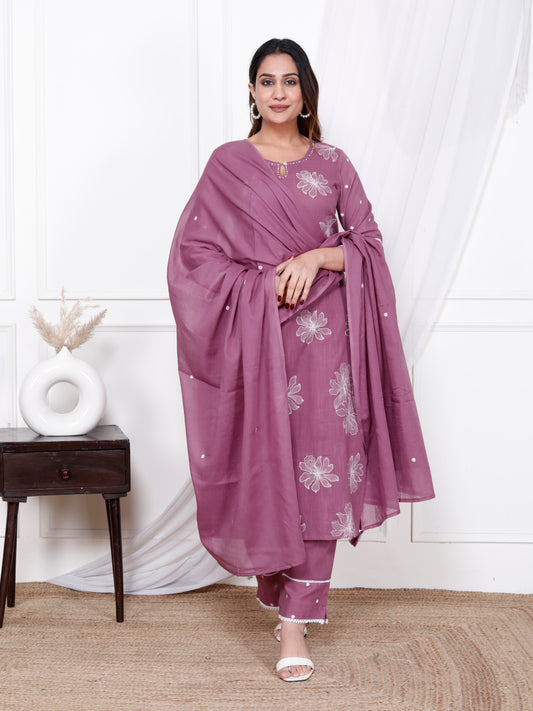 Premium Quality Cotton Dupatta Set With Thread Work Detailing For All Day Comfort.