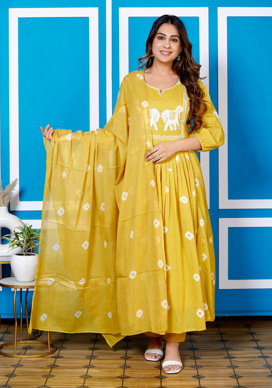 Premium Quality Pure Mul Cotton Bandhani Print Embroided Anarkali Kurti Pant Dupatta Set With Mul Cotton Lining Inside.