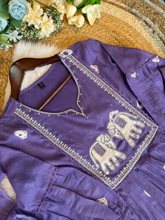 Premium Quality Pure Mul Cotton Bandhani Print Embroided Anarkali Kurti Pant Dupatta Set With Mul Cotton Lining Inside.