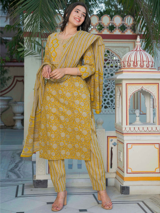Premium quality Cotton Kalamkari Print Kurti Pant Dupatta set.