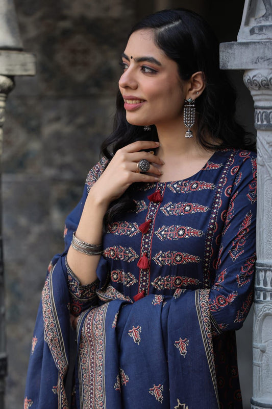 Premium quality Indigo Blue Colour Pure Cotton Block Print Straight Kurti Pant Dupatta Set