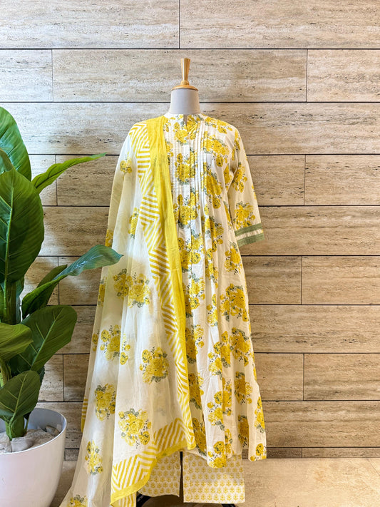 Premium Quality Pure Cotton Hand Block Print Anarkali Kurti Pant Dupatta Set With Button Detailing And Pleates On Neck.