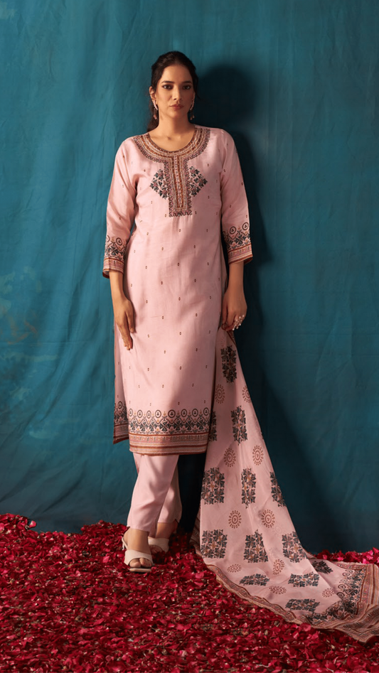 Dusty Peach Pink Muslin Suit Set with Warli Print and Organza Dupatta